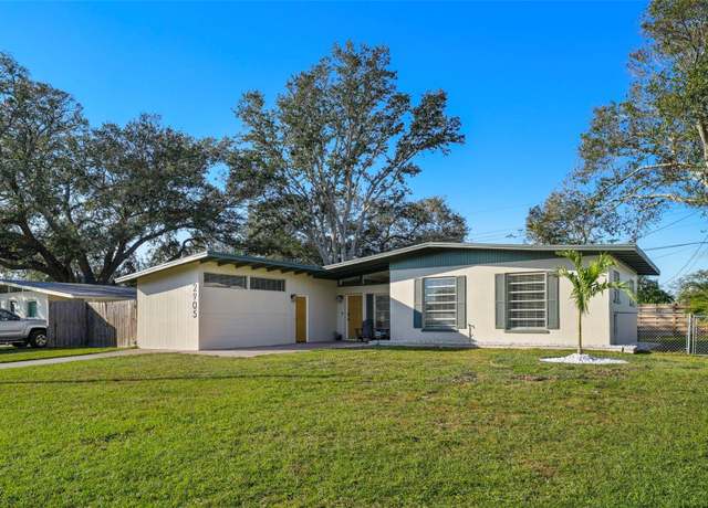 Property at 2905 Bay St, Sarasota, FL 34237, 3 beds, 3 baths