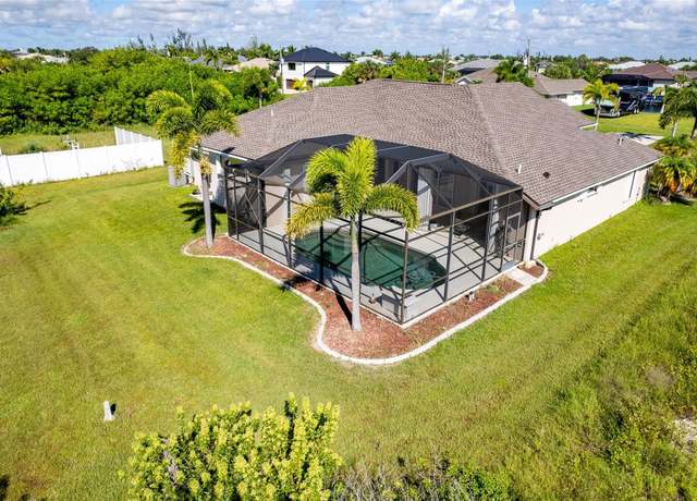 Property at 15507 Aqua Cir, Port Charlotte, FL 33981, 3 beds, 2.5 baths