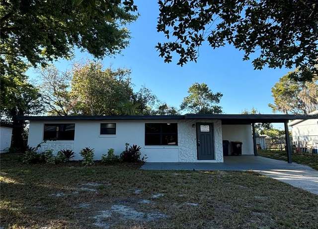 Property at 1014 Caroline Ave, Auburndale, FL 33823, 4 beds, 2 baths