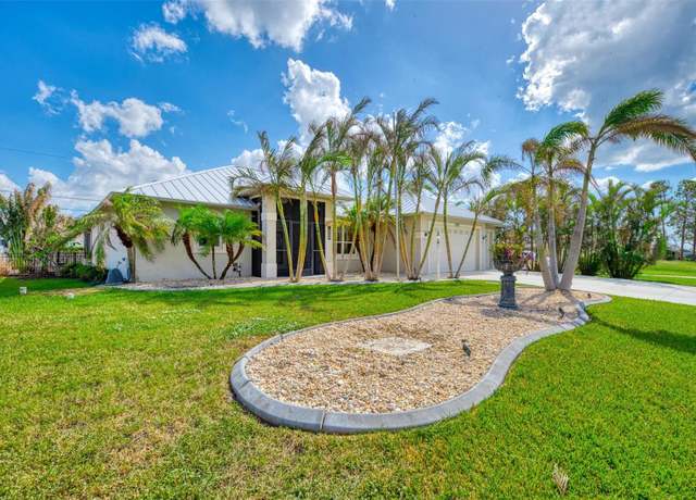Property at 1219 Nantucket Rd, Venice, FL 34293, 3 beds, 2.5 baths