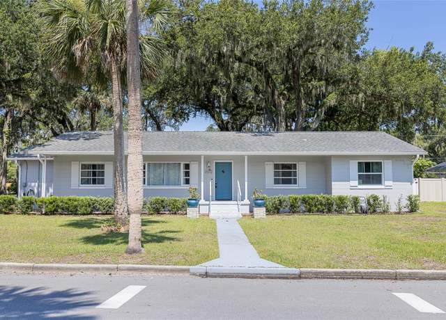 Property at 2072 Grandview Ave S, Sanford, FL 32771, 5 beds, 3 baths