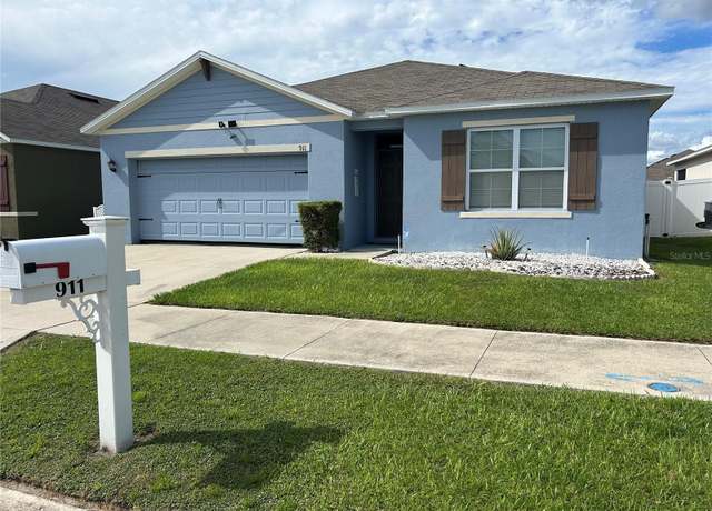 Property at 911 Waterville Dr, Auburndale, FL 33823, 3 beds, 2 baths