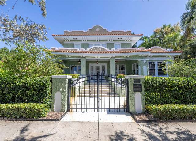 Property at 1311 Beach Dr NE, St Petersburg, FL 33701, 4 beds, 3.5 baths