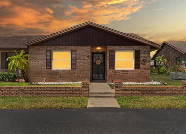 Property at 606 Lake Carolyn Cir, Lakeland, FL 33813, 2 beds, 2 baths