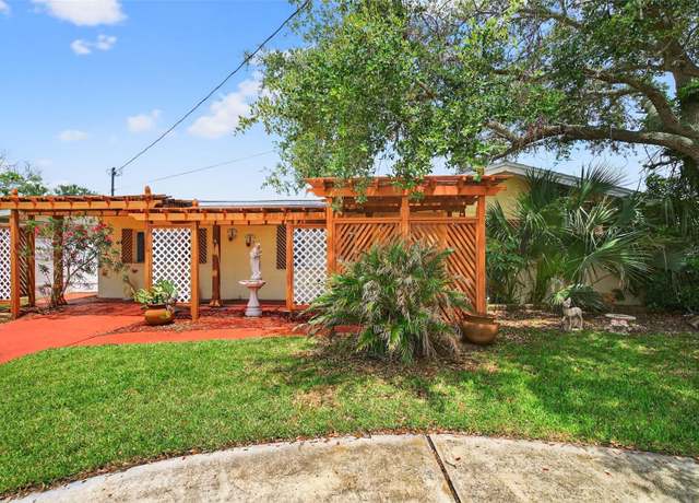 Property at 13706 Britton Dr, Hudson, FL 34667, 3 beds, 2 baths