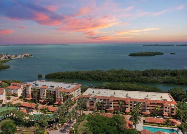 Property at 1695 Pinellas Bayway S Unit E6, St Petersburg, FL 33715, 3 beds, 2.5 baths