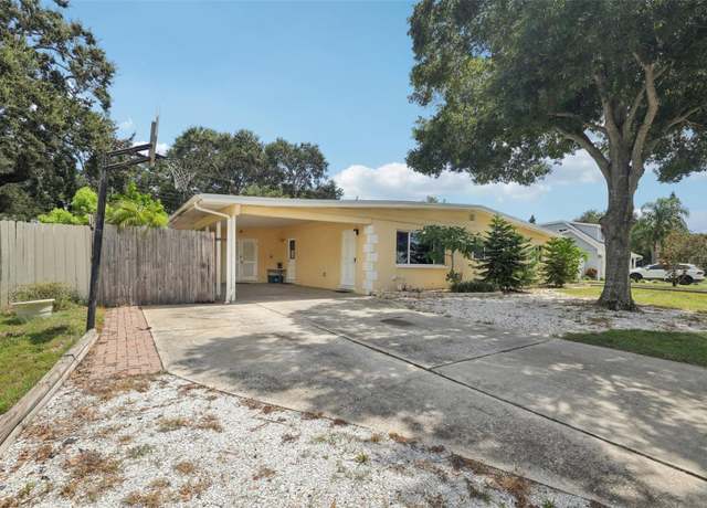 Property at 15381 Bedford Cir W, Clearwater, FL 33764, 3 beds, 2 baths