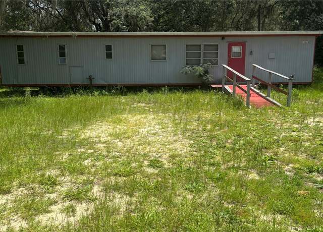 Property at 17125 NE 37th Ln, Silver Springs, FL 34488, 2 beds, 1 bath