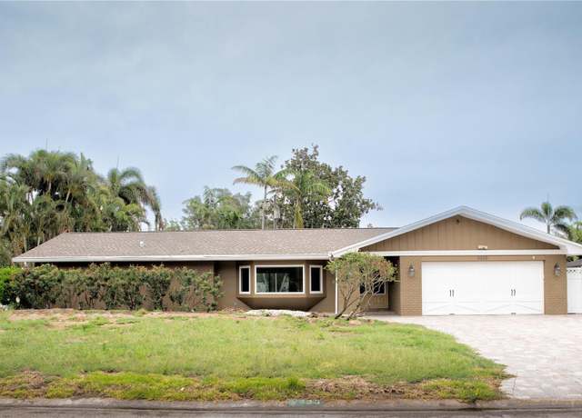 Property at 3235 Walnut St NE, St Petersburg, FL 33704, 4 beds, 3 baths