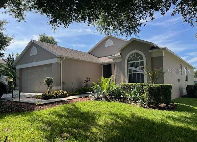 Property at 4012 Capland Ave, Clermont, FL 34711, 2 beds, 2 baths