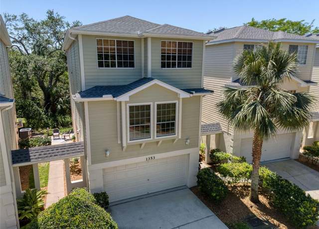 Property at 1353 Curlew Rd, Dunedin, FL 34698, 3 beds, 3 baths