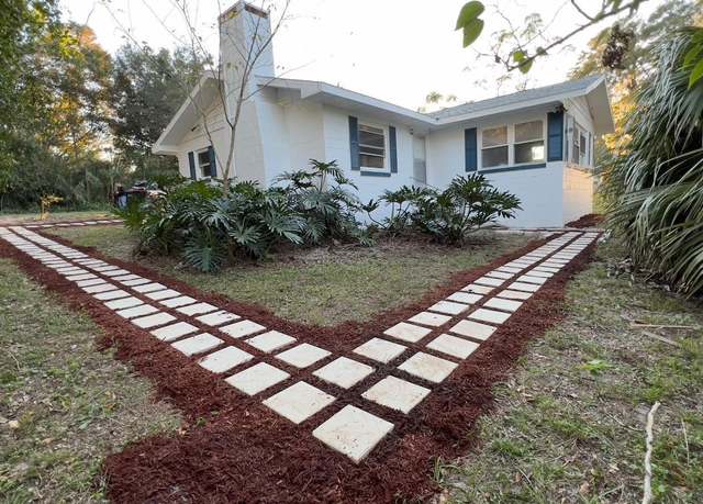 Property at 26221 SE 159th Ln, Umatilla, FL 32784, 2 beds, 1.5 baths