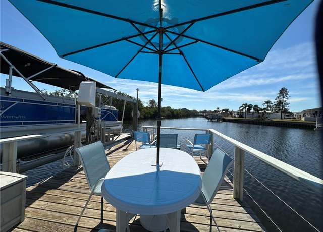 Property at 400 Mount Oak Ave NE #750, St Petersburg, FL 33702, 2 beds, 2 baths