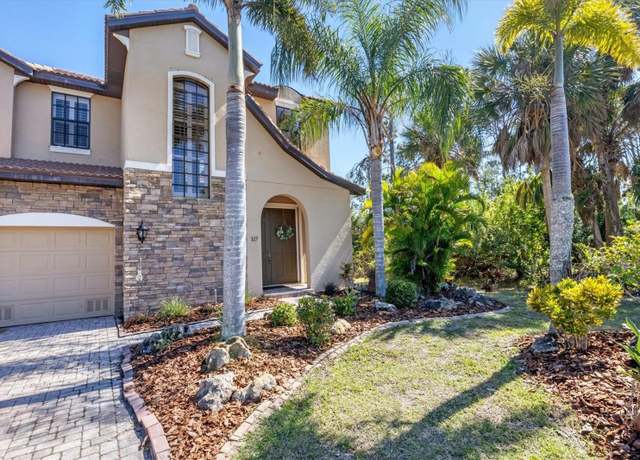 Property at 117 Cable Dr, Rotonda West, FL 33947, 3 beds, 2.5 baths