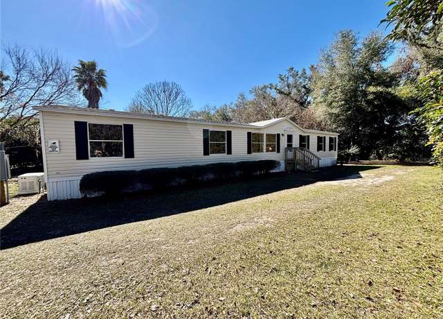 Property at 3500 W Highway 329, Reddick, FL 32686, 4 beds, 2 baths