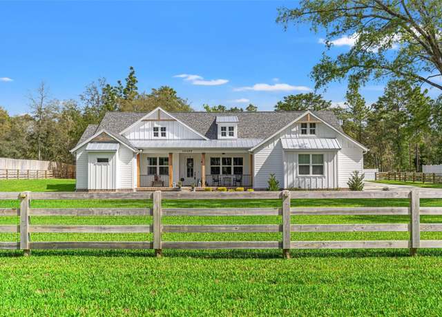 Property at 10489 Florida Wren Ave, Brooksville, FL 34614, 4 beds, 2 baths
