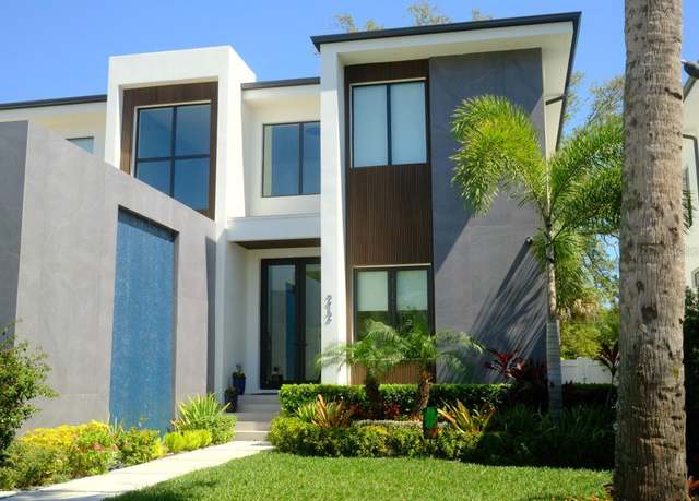 Property at 212 S Renellie Dr, Tampa, FL 33609, 4 beds, 4.5 baths