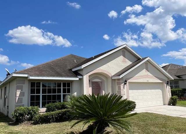 Property at 2885 Oconnell Dr, Kissimmee, FL 34741, 3 beds, 2 baths