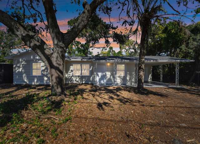Property at 2412 38th Ave W, Bradenton, FL 34205, 2 beds, 1 bath