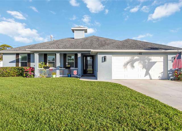 Property at 432 W Gate Dr, Venice, FL 34285, 3 beds, 2.5 baths