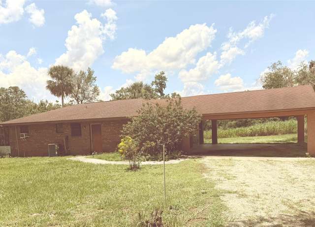Property at 827 N Johnson Ave, Arcadia, FL 34266, 3 beds, 2 baths