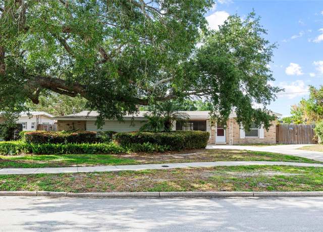 Property at 4021 Hargill Dr, Orlando, FL 32806, 4 beds, 2 baths