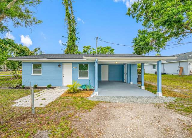 Property at 3728 19th St E, Bradenton, FL 34208, 2 beds, 1 bath