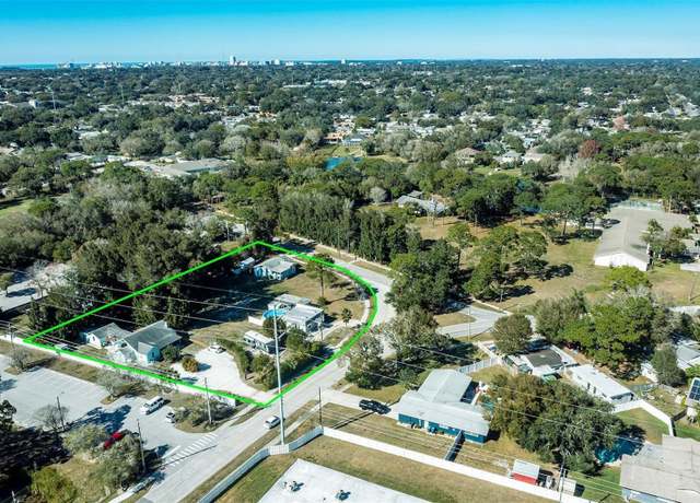 Property at 1478 Alternate Keene Rd, Largo, FL 33771, 9 beds, 5 baths