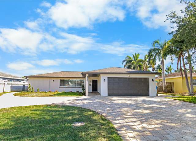 Property at 200 98th Ave NE, St Petersburg, FL 33702, 3 beds, 2 baths