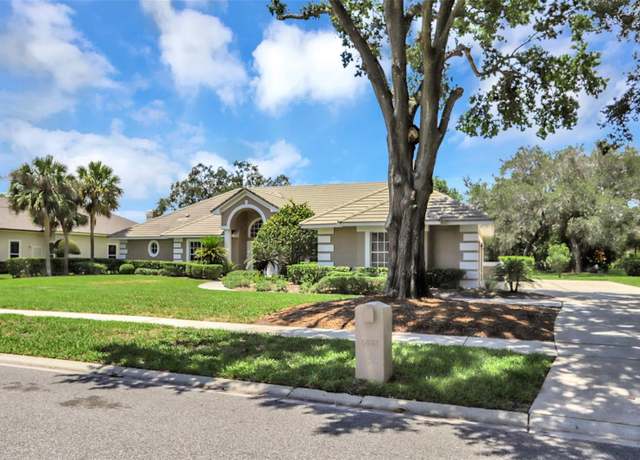 Property at 8623 Summerville Pl, Orlando, FL 32819, 4 beds, 3 baths