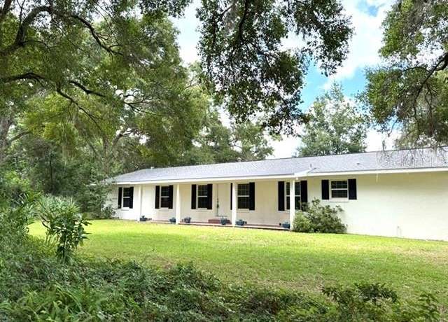 Property at 7555 SW 77th Pl, Ocala, FL 34476, 4 beds, 2 baths