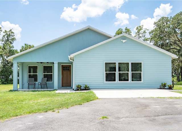 Property at 40535 Louise Rd, Umatilla, FL 32784, 4 beds, 2 baths