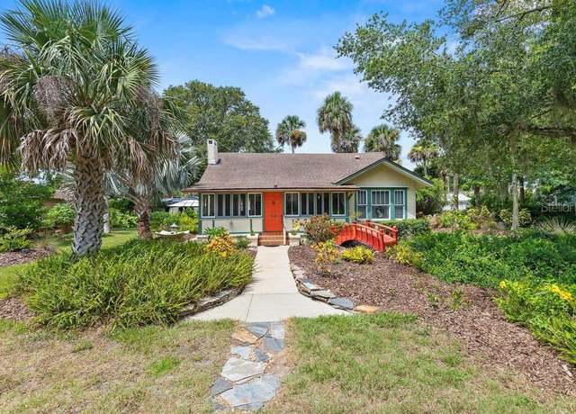 Property at 807 Craig St, New Smyrna Beach, FL 32168, 3 beds, 2 baths
