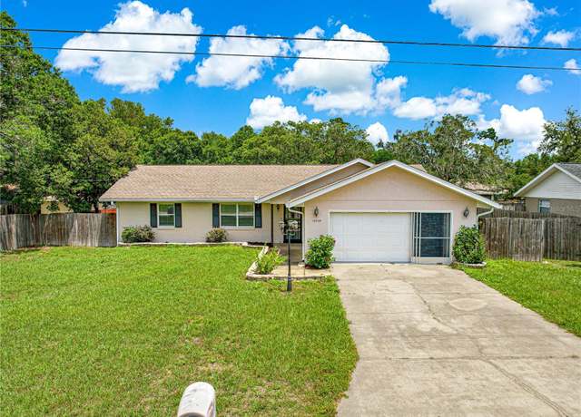 Property at 10739 SE 44th Ter, Belleview, FL 34420, 3 beds, 2 baths