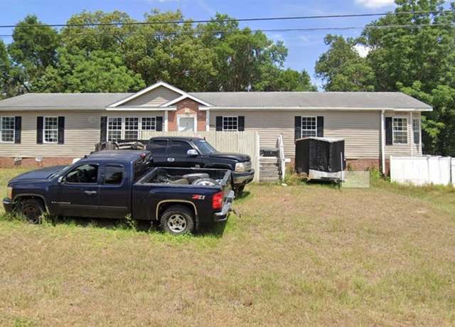 Property at 14365 SE 63rd Ave, Summerfield, FL 34491, 4 beds, 2 baths