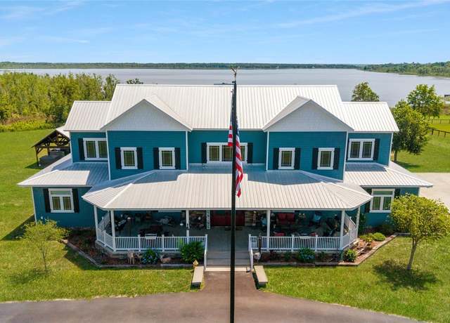 Property at 5251 SE 180th Avenue Rd, Ocklawaha, FL 32179, 3 beds, 4.5 baths