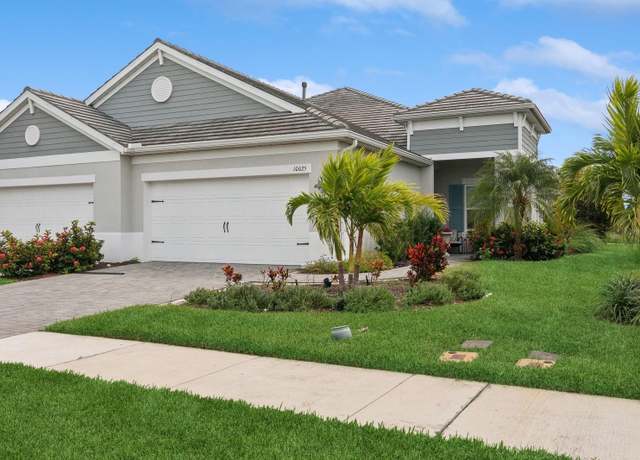 Property at 10025 Lake Wales Cir, Sarasota, FL 34241, 3 beds, 2 baths