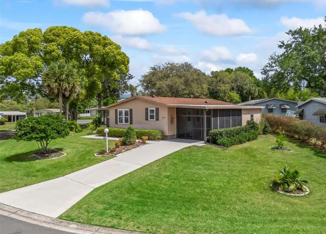 Property at 1003 Parker Pl, Lady Lake, FL 32159, 2 beds, 2 baths