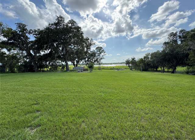Property at 30400 Hillside Ln, Wesley Chapel, FL 33545