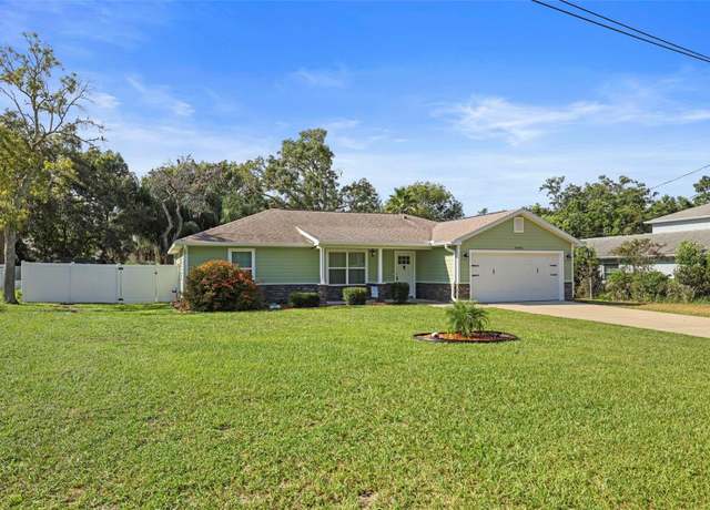 Property at 10084 Horizon Dr, Spring Hill, FL 34608, 3 beds, 2 baths