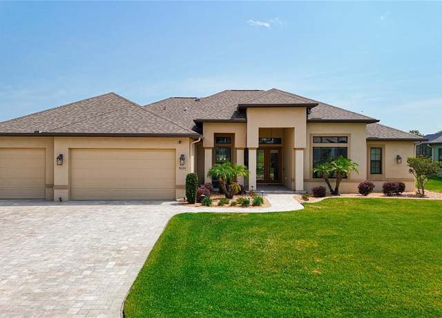 Property at 9125 Palm Beach Dr, Brooksville, FL 34613, 3 beds, 3 baths