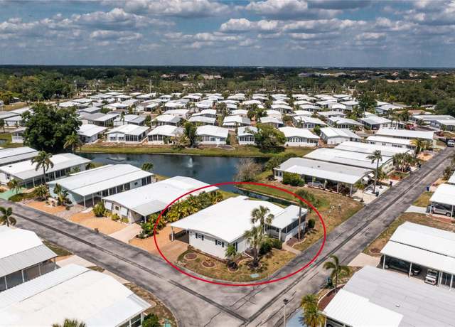 Property at 18 S DE Las Palmas St, Englewood, FL 34223, 2 beds, 2 baths