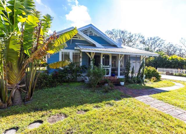 Property at 1102 N Arcadia Ave, Arcadia, FL 34266, 3 beds, 2 baths