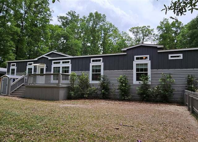 Property at 17421 NW 72nd Ave, Alachua, FL 32615, 4 beds, 2 baths