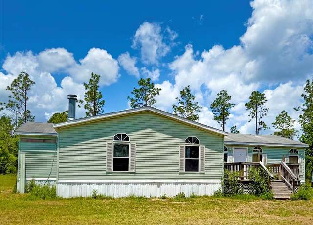 Property at 5890 SE State Road 121, Morriston, FL 32668, 4 beds, 2 baths