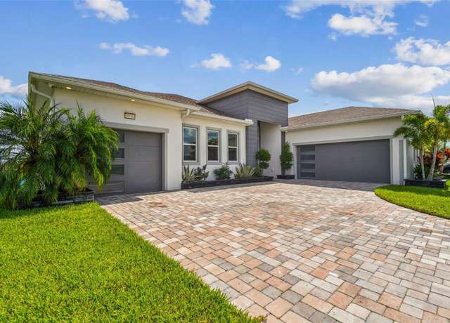 Property at 8936 Sanders Tree Loop, Wesley Chapel, FL 33545, 4 beds, 3.5 baths