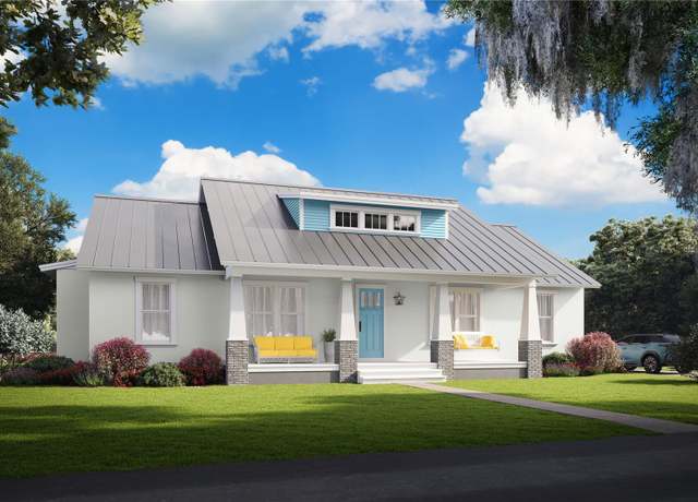 Property at 132 E Craig Ave, Lake Helen, FL 32744, 3 beds, 2.5 baths