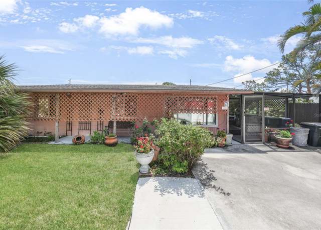 Property at 857 Palmetto St, Englewood, FL 34223, 2 beds, 1 bath