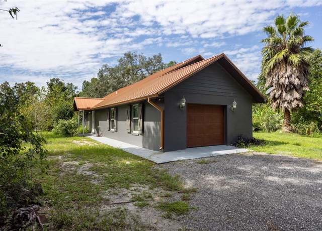 Property at 131 Riley Lake Dr, Hawthorne, FL 32640, 5 beds, 4 baths