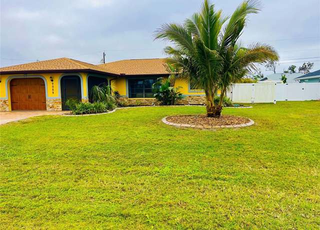 Property at 9089 Berendo Ave, Englewood, FL 34224, 3 beds, 2 baths